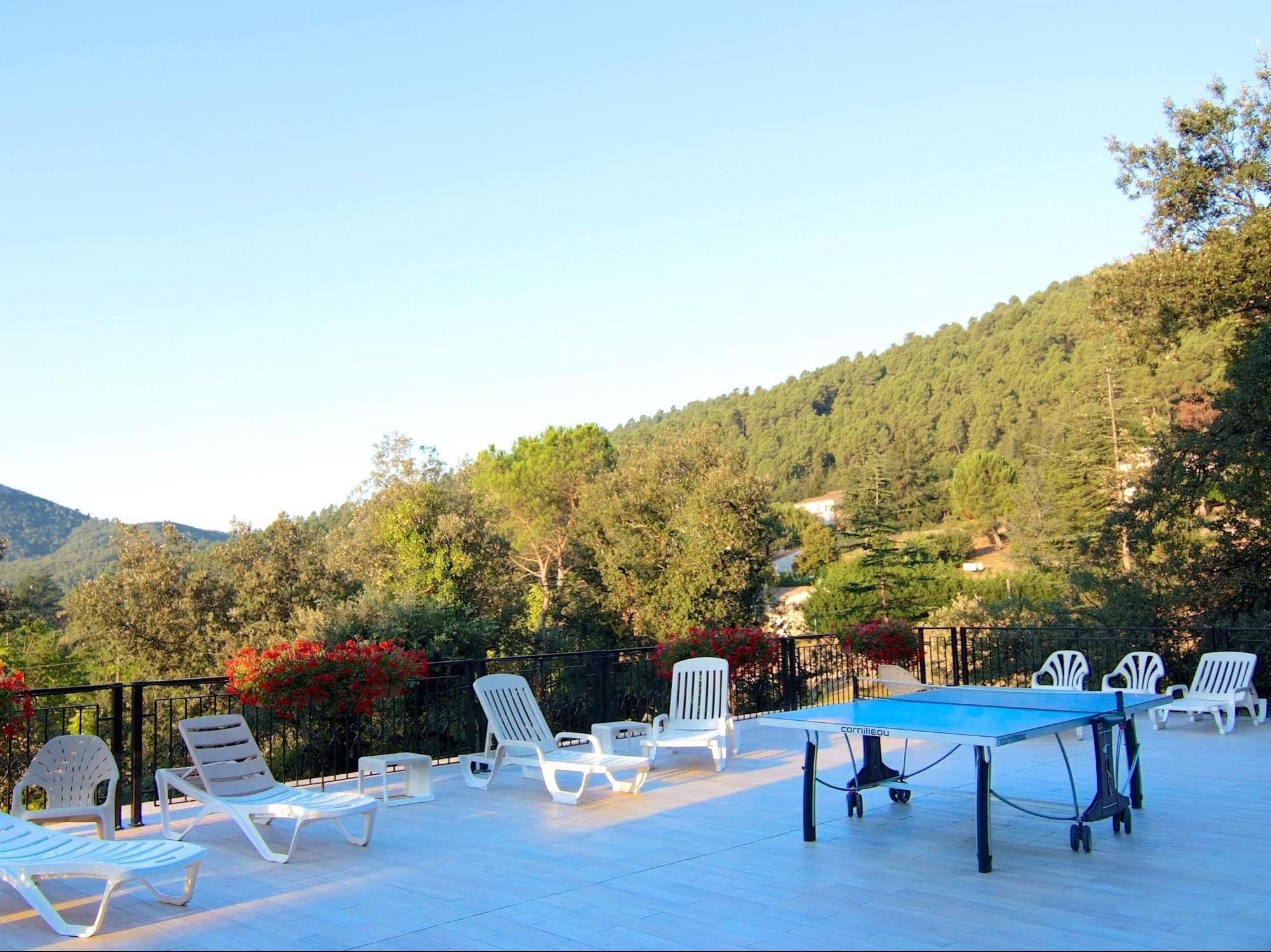 Logis Hotel Restaurant La Porte Des Cevennes Anduze Buitenkant foto
